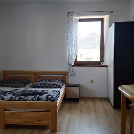 Apartmany Opolany דירה Opolany
